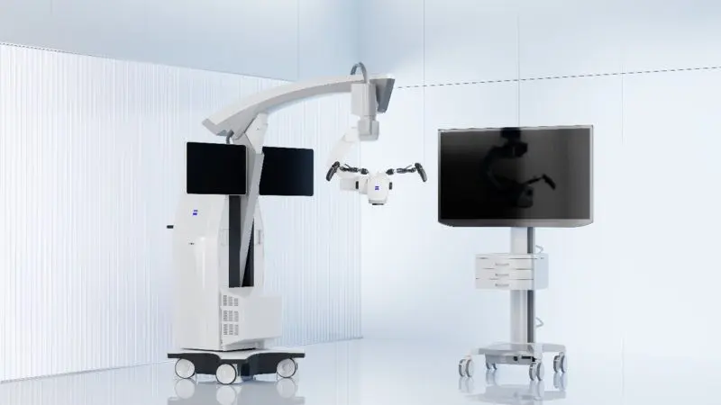 人工知能の協働ロボットを搭載した手術用顕微鏡 カールツァイスメディ