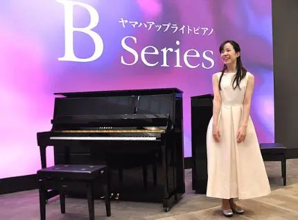 16年ぶりの新アップライトピアノ 本社設計力と杭州工場の職人技結集