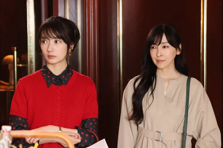 月夜行路 ―答えは名作の中に―」「ルナさん（波瑠）と涼子さん（麻生