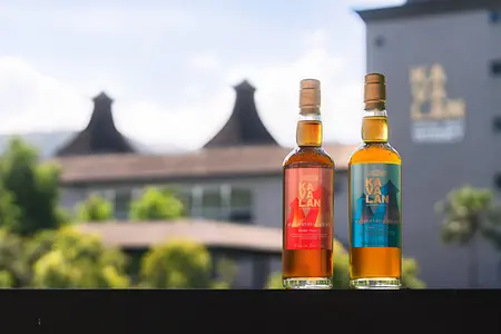 カバラン　Kavalan Blender's Reserve No.1、No.2 prw_OI1im_PD4H3300.jpg.webp