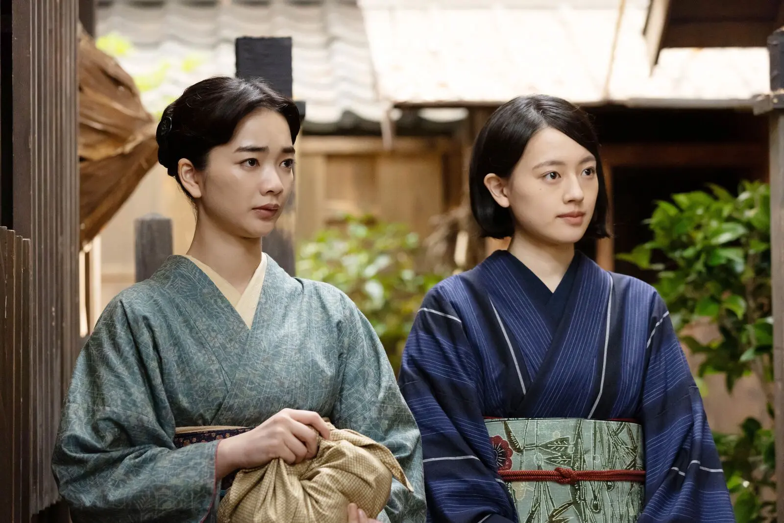 au 新TVCM「高杉くんと鬼ちゃんの楽屋メイク中」篇 2026年9月18日（金